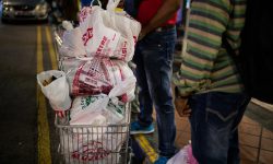 Singapore Supermarkets Start Charging for Plastic Bags
